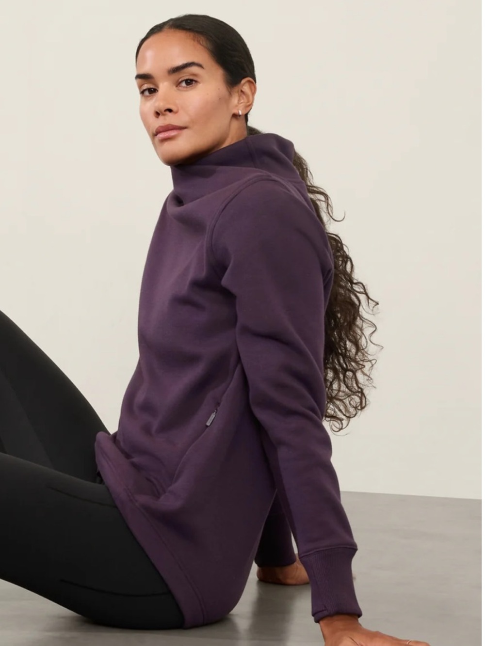 Athleta Purple Pullover Sweatshirt Top Workout Coverup Gym Lounge Size Small